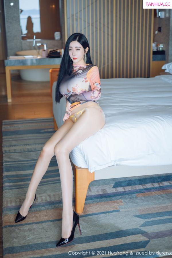允薾  允薾桂林旅拍 绚丽轻透服饰第16张图片